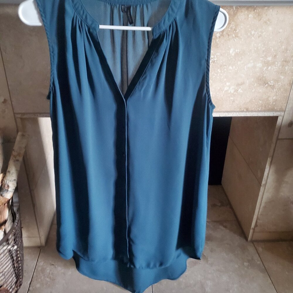 Maurices tunic style button up tank top